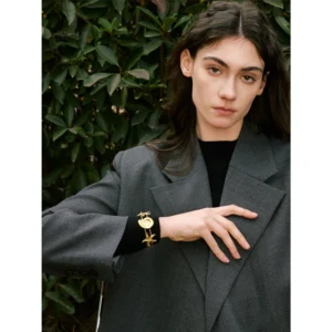 Jonc doré avec coquillage